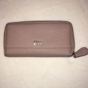 Guess Zipper Wallet